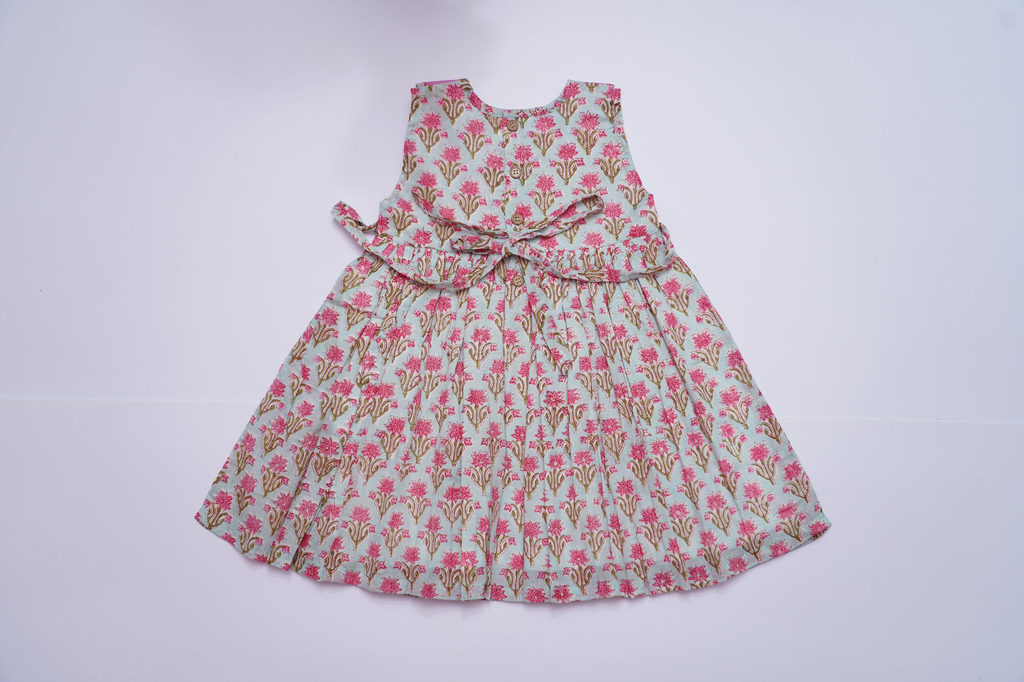 Pink Puritan Collar